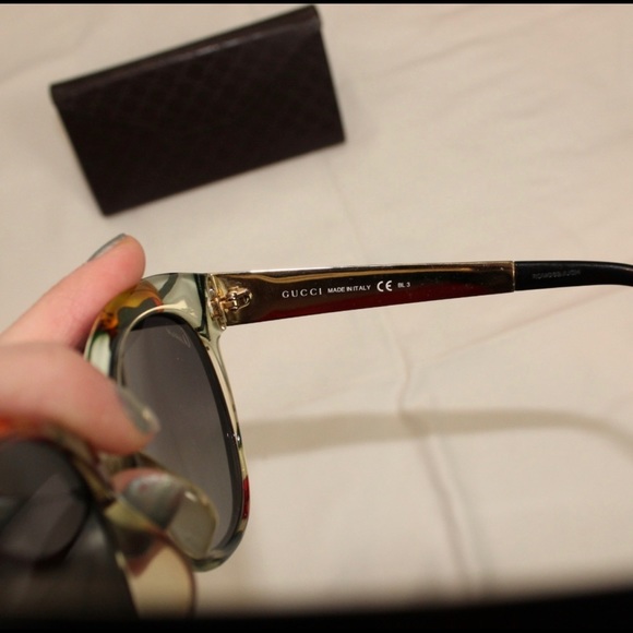 Gucci Sunglasses - Picture 2 of 8